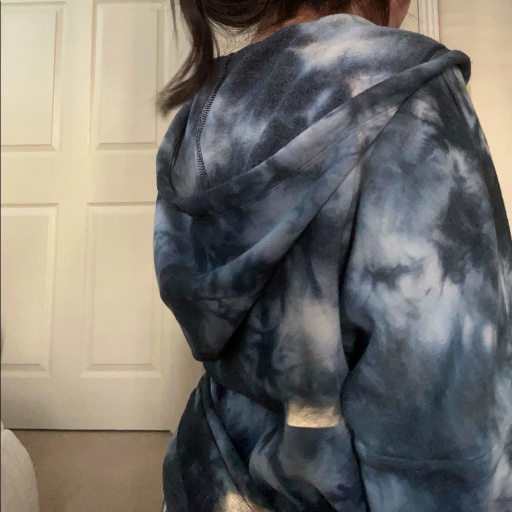 Target WildFable blue tie-dye oversized sweatshirt